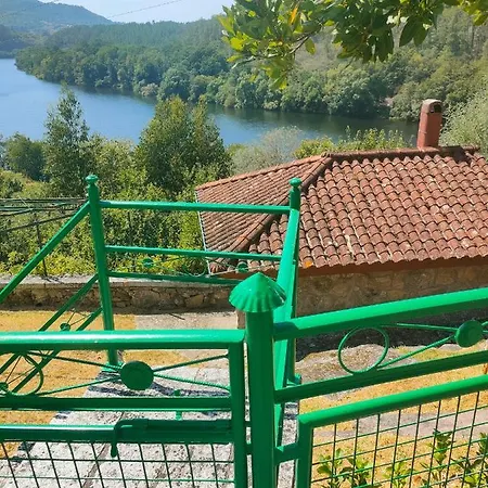 Lar Do Pilis Holiday home